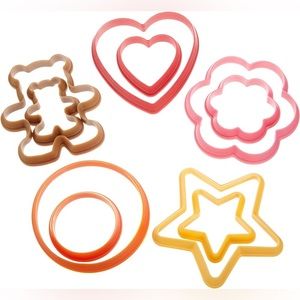 Wilton Kids Stretchy Silicone Cookie Cutter Set - 10 Pieces